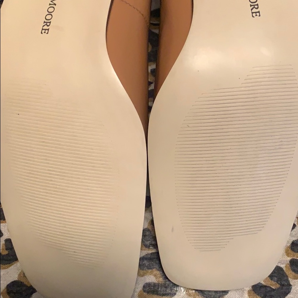 Shoe - Picture 8 of 9